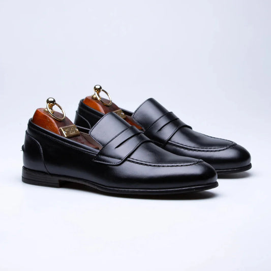 BLACK ARIA