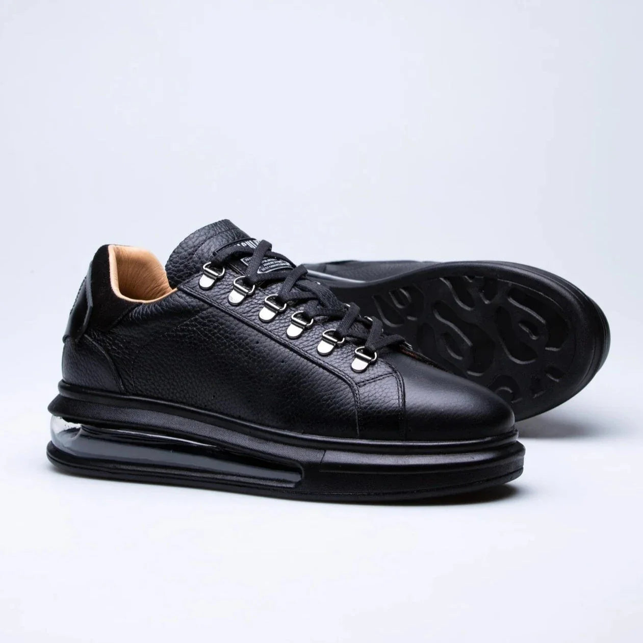 Black Samon Sneaker