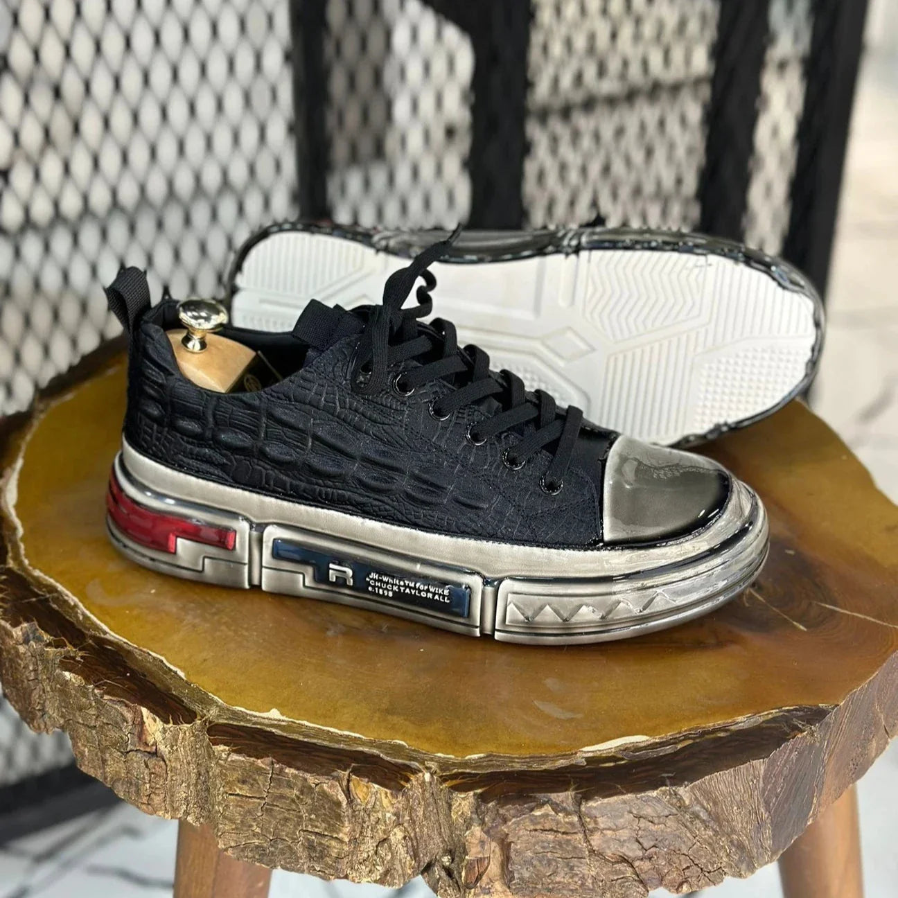 Black Casual Gel Sole Sneakers