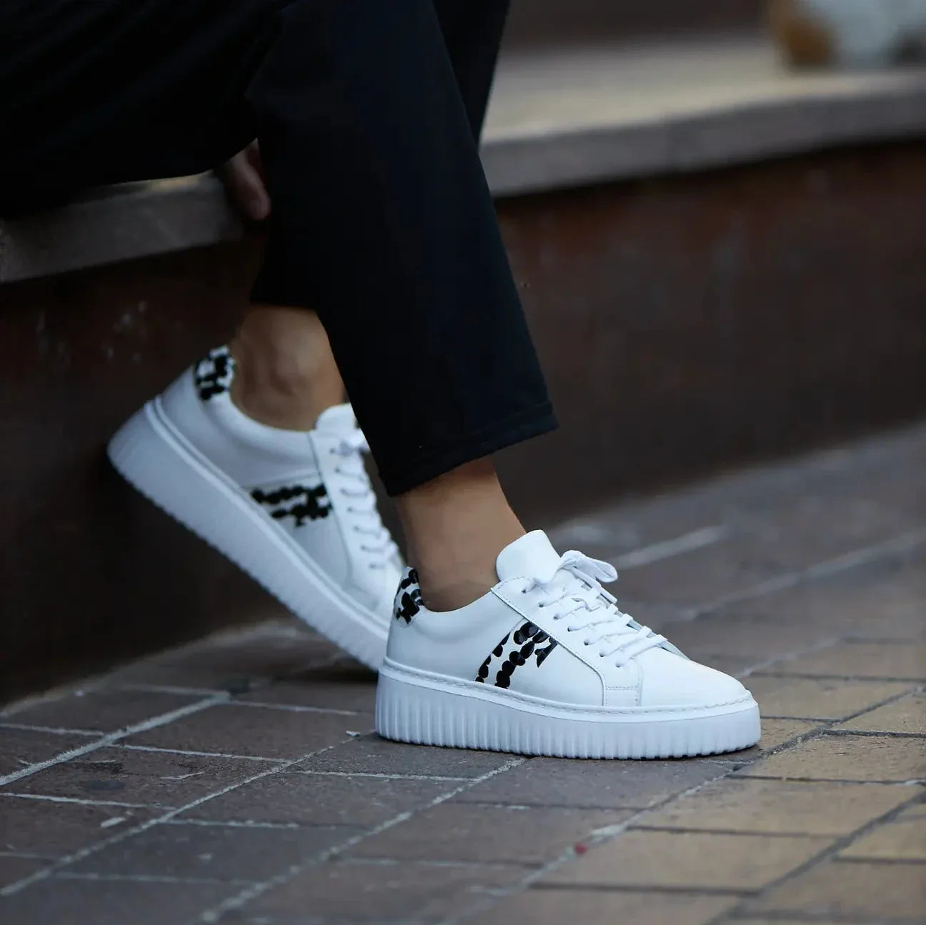 White Maldiv Comfortable Sneaker