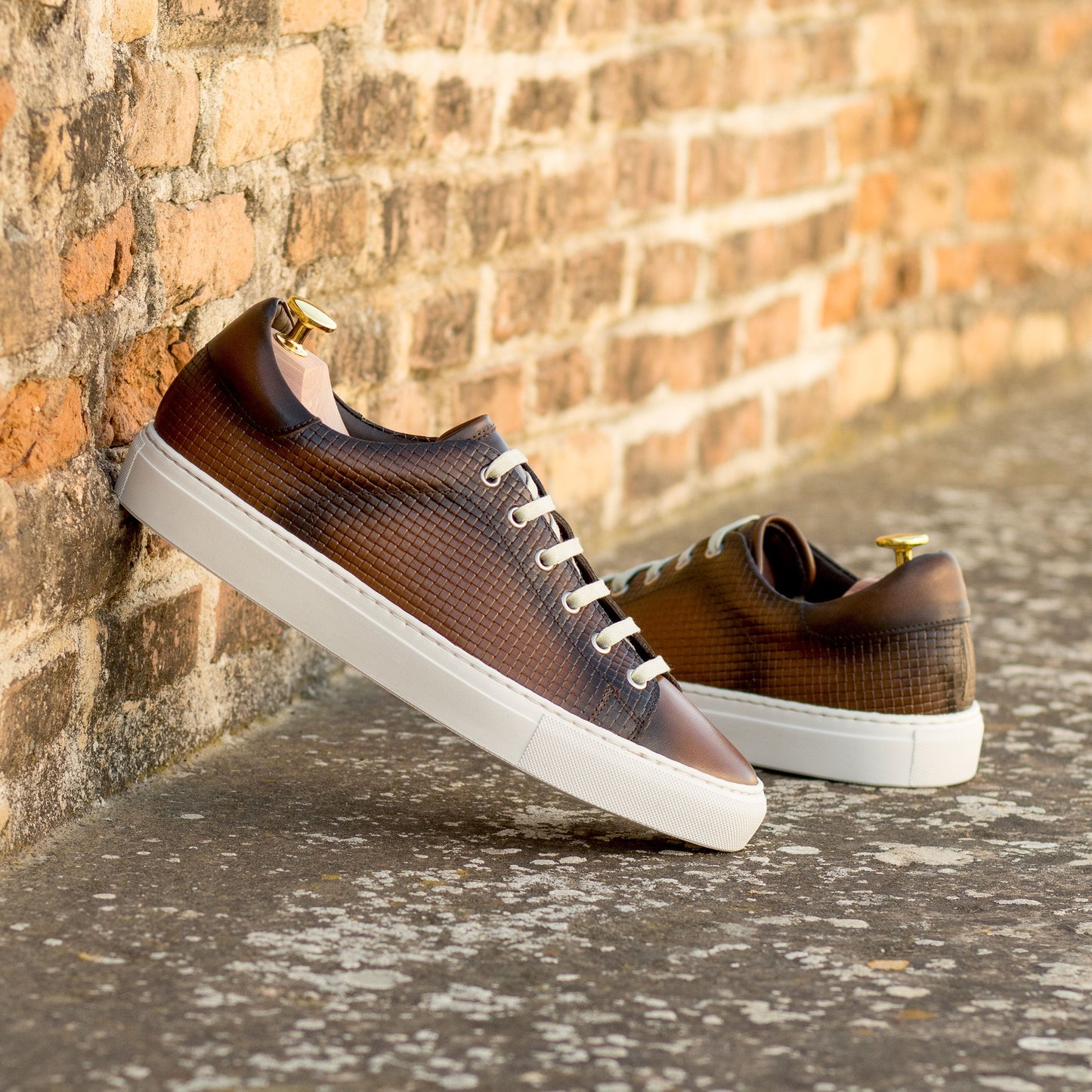 Med Brown Sneaker 5843