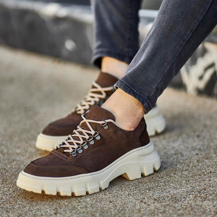 Brown Casual Runners