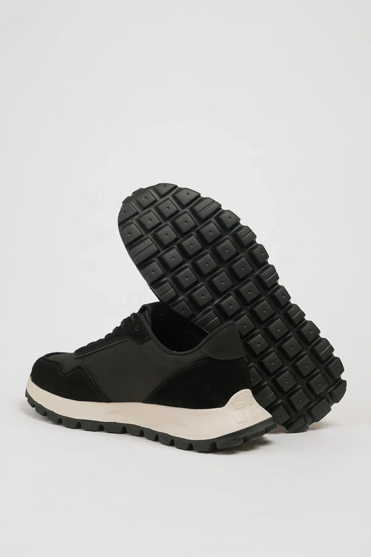 Black Runner with Suede