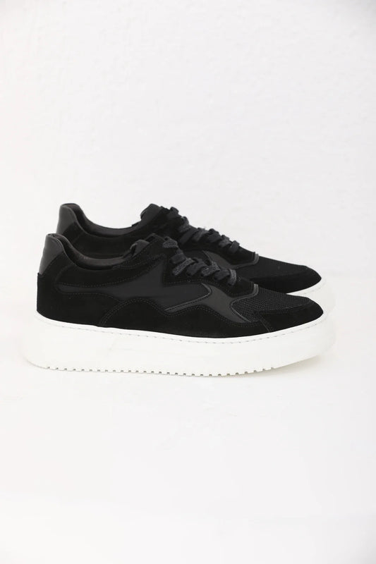 Black Sneakers F-602