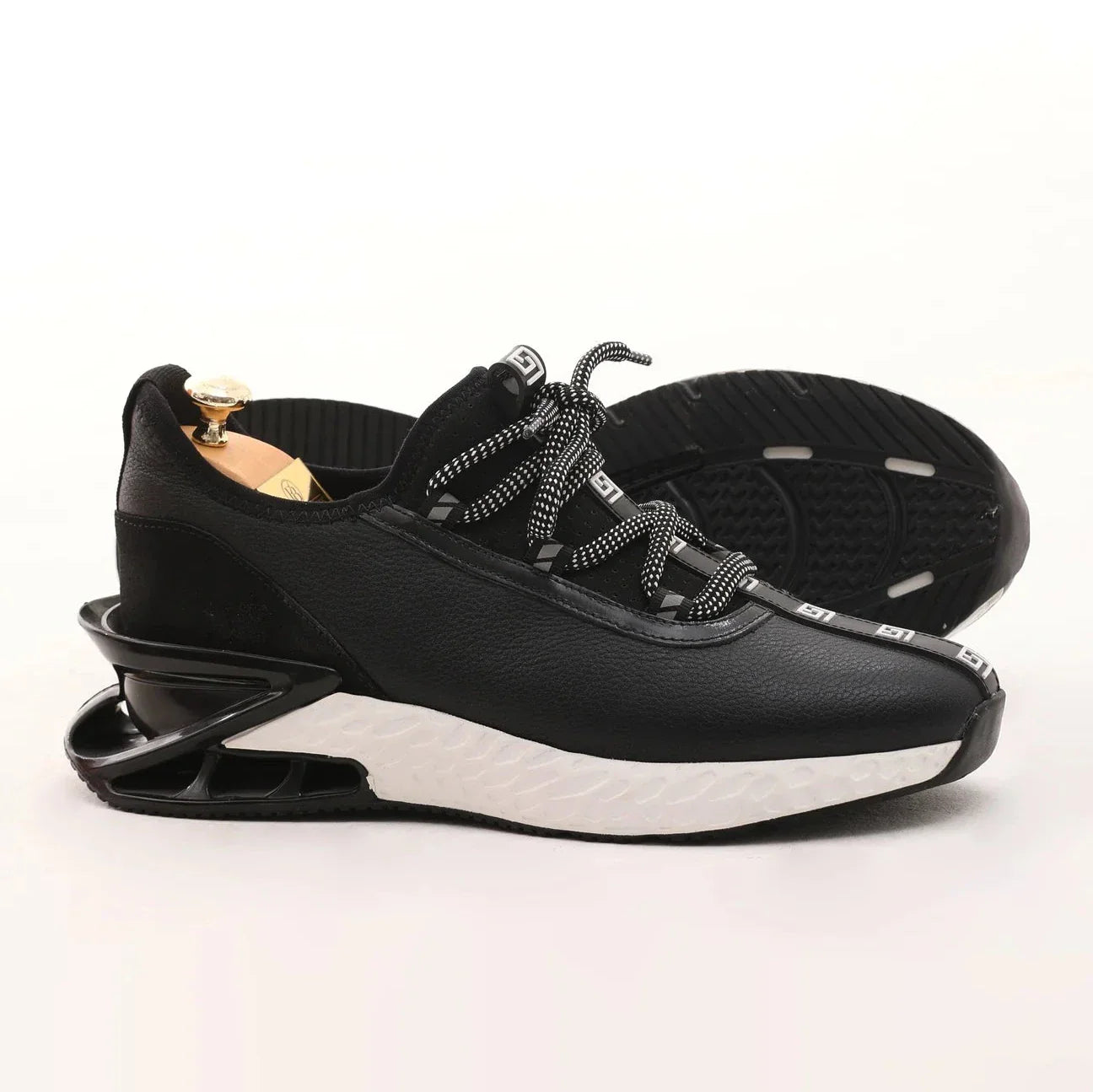 White And Black Remok