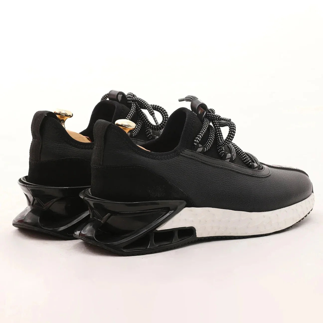 White And Black Remok