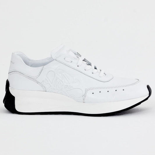 White Horzo Runner